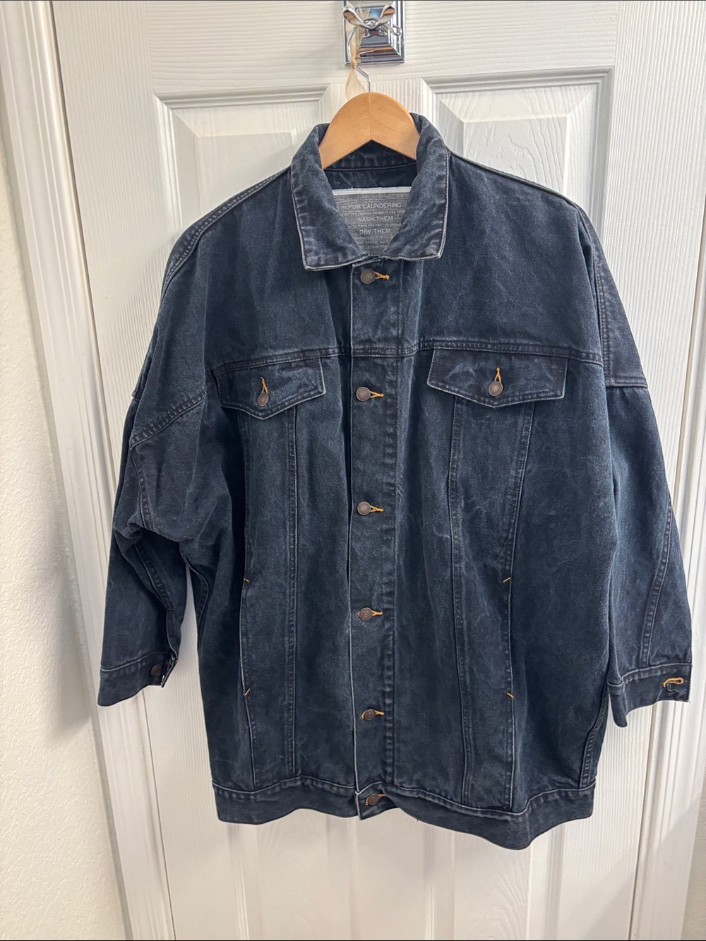 Oversized Vintage JORDACHE Washed Dark Denim Shirt Jacket -UniSex Size Large